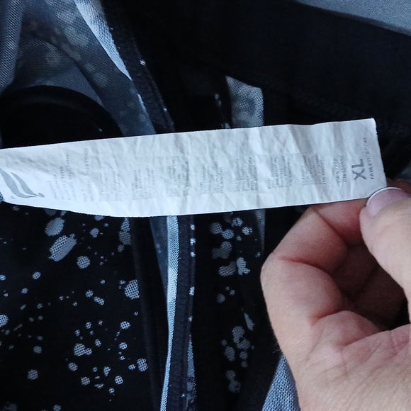 Fabletics Sports Bra - Picture 3 of 3